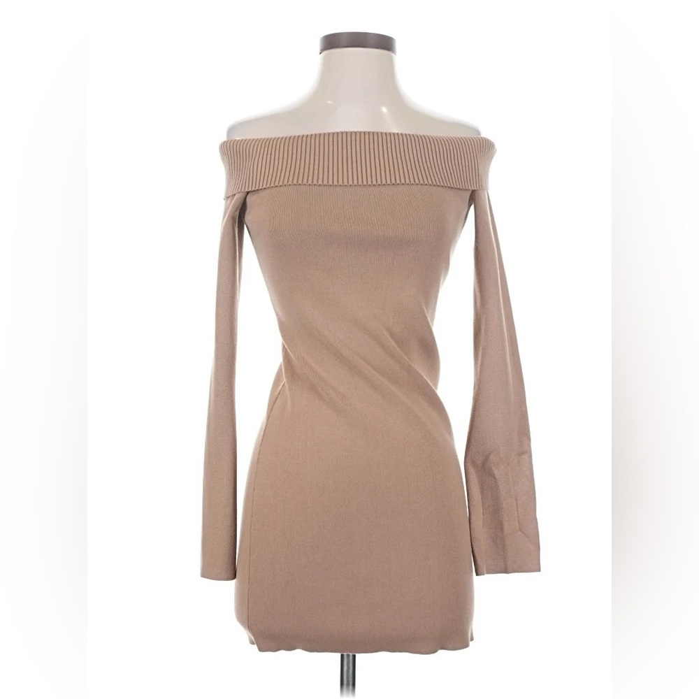 Aritzia Sunday Best off-shoulder dress